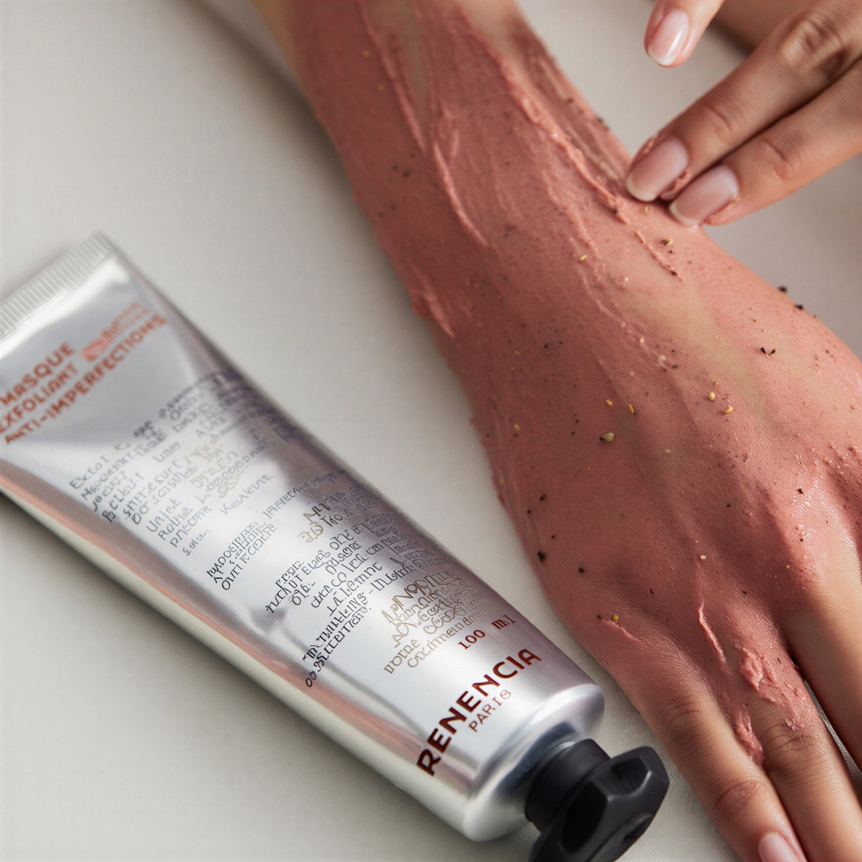 MASQUE EXFOLIANT PURIFIANT